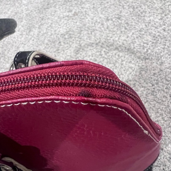 Wilsons Leather  Genuine Leather Red Black Silver Hardware Large Tote Zip Close - Picture 8 of 11